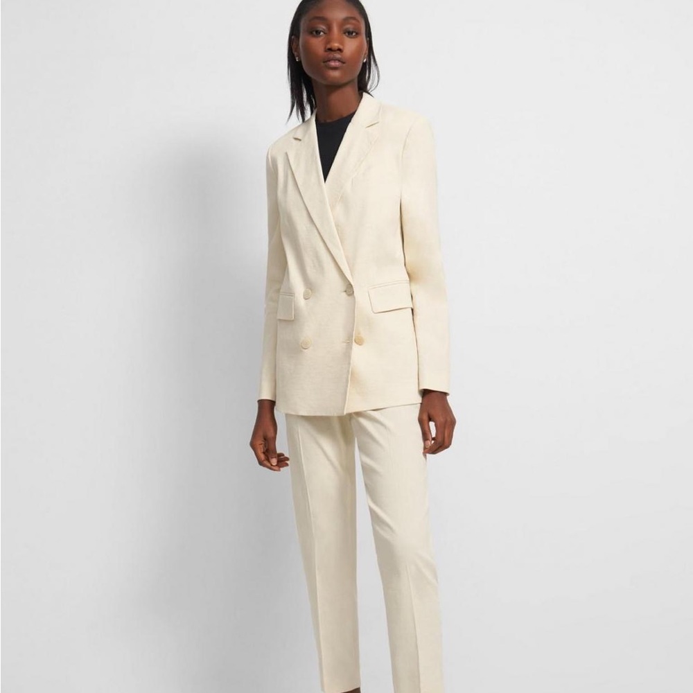 Theory Lightweight Summer Suit Blazer in Ivory